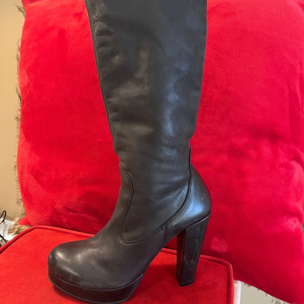 67, Sixtyseven platform boots